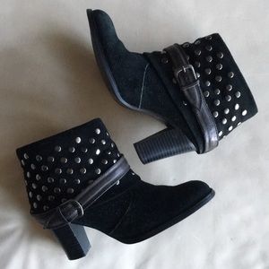 😍HP😍BLACK STUDDED SUEDE LEATHER BOOTIE WITH ANKLE STRAP EDGY STATEMENT LOOK!